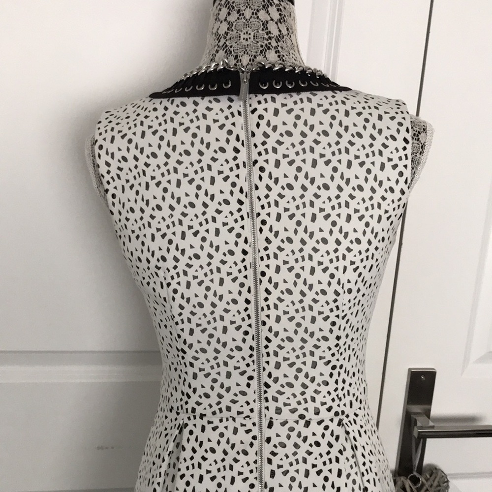 Karl Lagerfeld Dress - Picture 4 of 7
